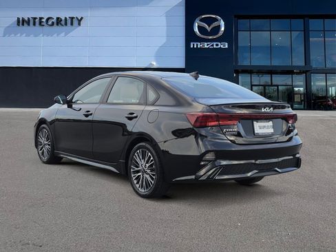Used 2022 Kia Forte GT-Line w/ GT-Line Technology Package FWD image 4