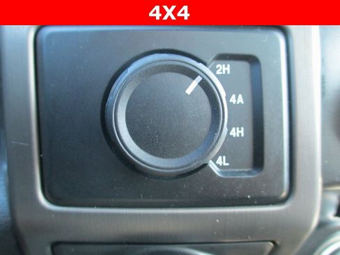 Used 2016 Ford F150 Limited w/ Trailer Tow Package image 31