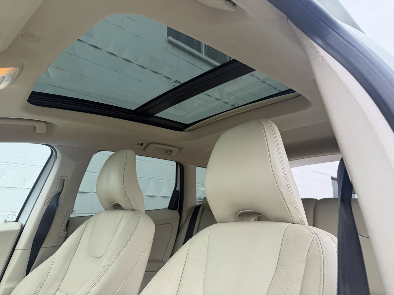 Used 2015 Volvo XC60 T5 Platinum AWD/4WD image 15