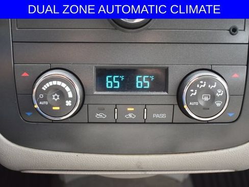 Used 2007 Buick Lucerne CXL FWD image 6
