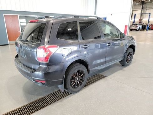 Used 2016 Subaru Forester 2.5i Premium w/ All-Weather Package AWD/4WD image 7