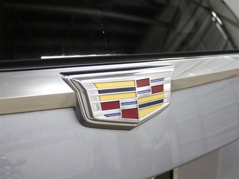 Used 2019 Cadillac Escalade Luxury image 9