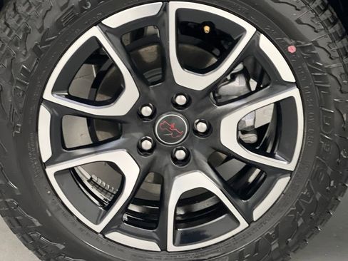 Used 2025 Jeep Compass Trailhawk image 63