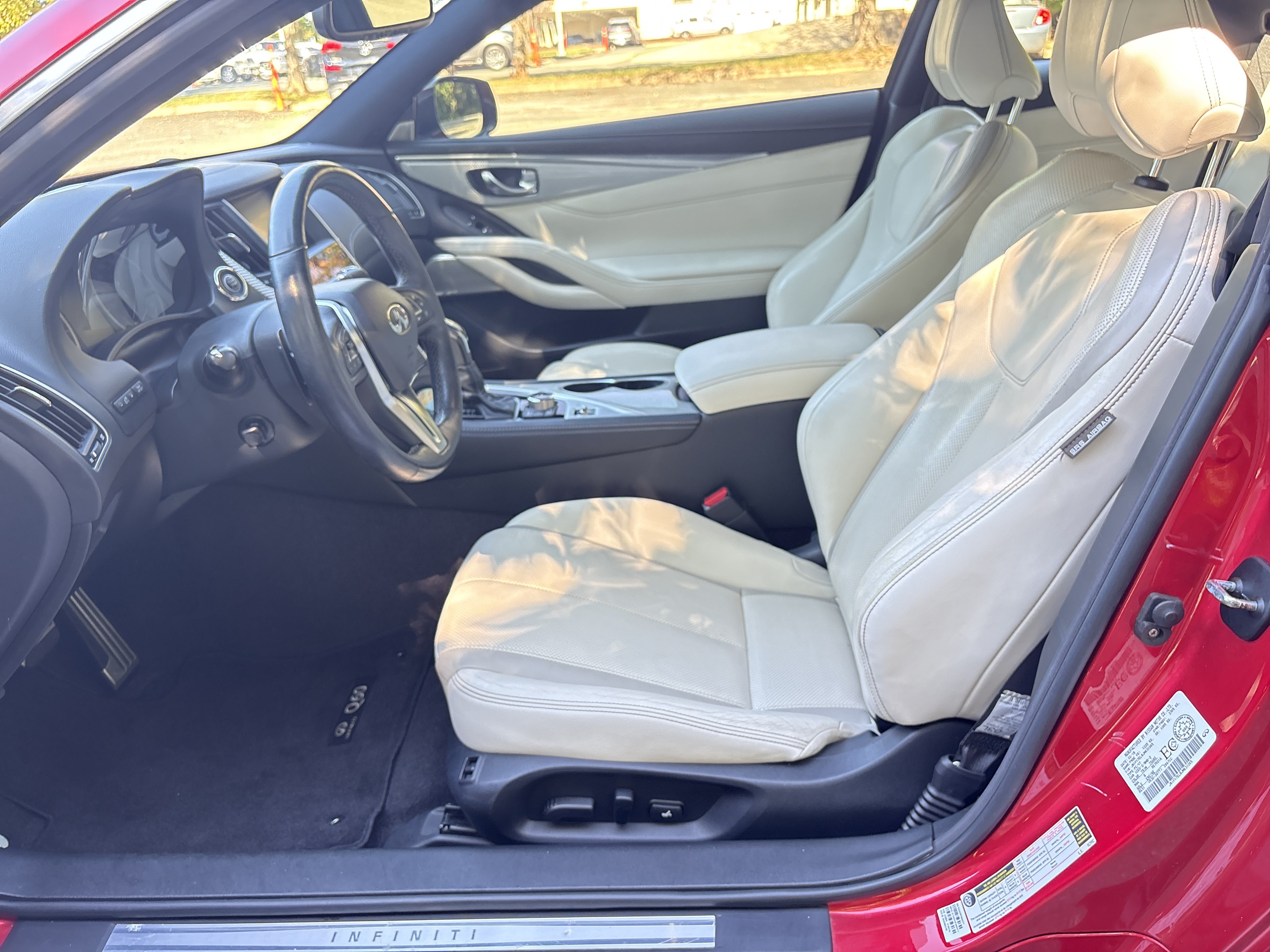Used 2018 INFINITI Q60 Red Sport 400 AWD/4WD image 11