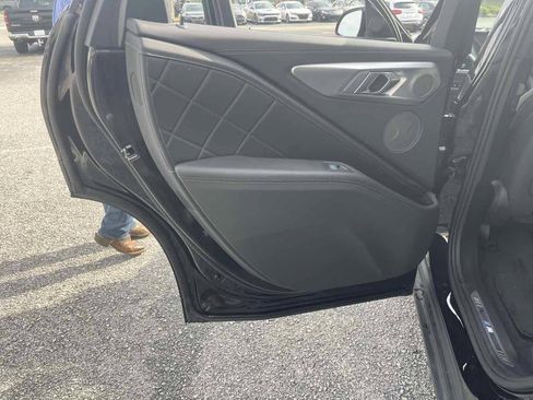 Used 2024 BMW XM AWD/4WD image 29