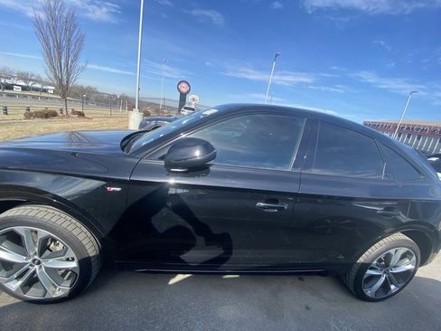 Used 2022 Audi Q5 2.0T Premium Plus w/ Premium Plus Package image 2