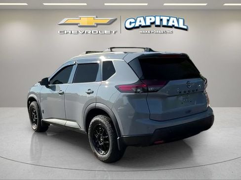 Used 2026 Nissan Rogue Dark Armor FWD image 3