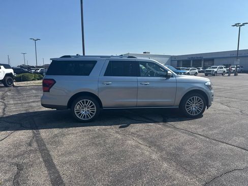 Used 2024 Ford Expedition Max Limited AWD/4WD image 4
