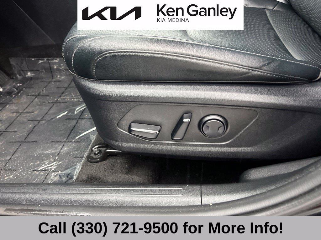 Certified 2024 Kia Sportage EX FWD image 26