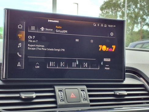 Used 2022 Audi Q5 2.0T Premium Plus w/ Premium Plus Package image 17