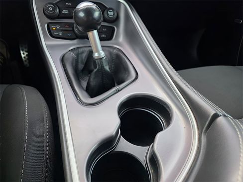 Used 2019 Dodge Challenger R/T Scat Pack w/ Driver Convenience Group image 29