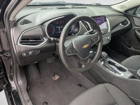 Used 2023 Chevrolet Malibu LT w/ Driver Confidence Package FWD image 9