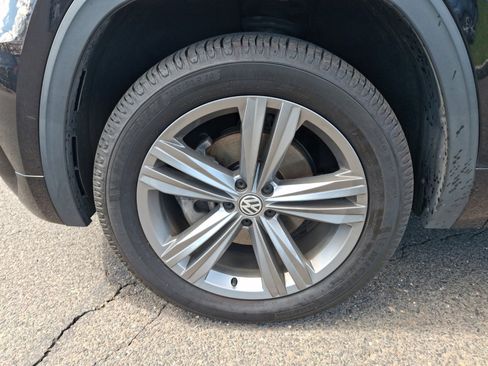 Used 2019 Volkswagen Atlas SEL R-Line image 9