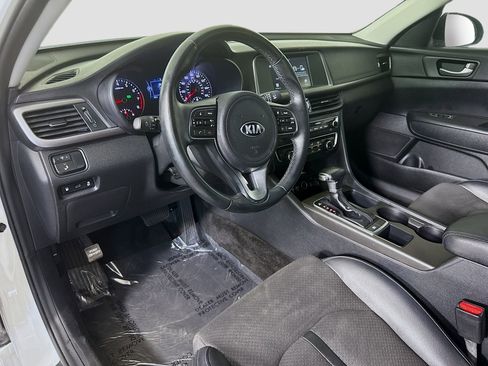 Used 2018 Kia Optima S image 20