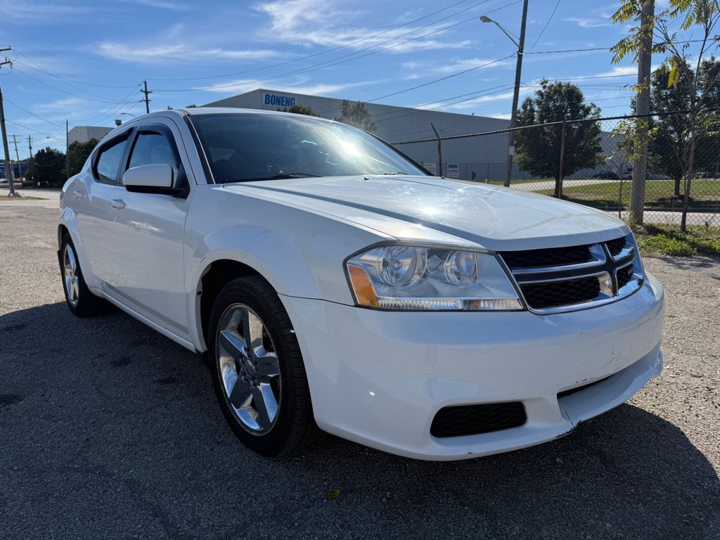 Used 2011 Dodge Avenger Mainstreet FWD image 1