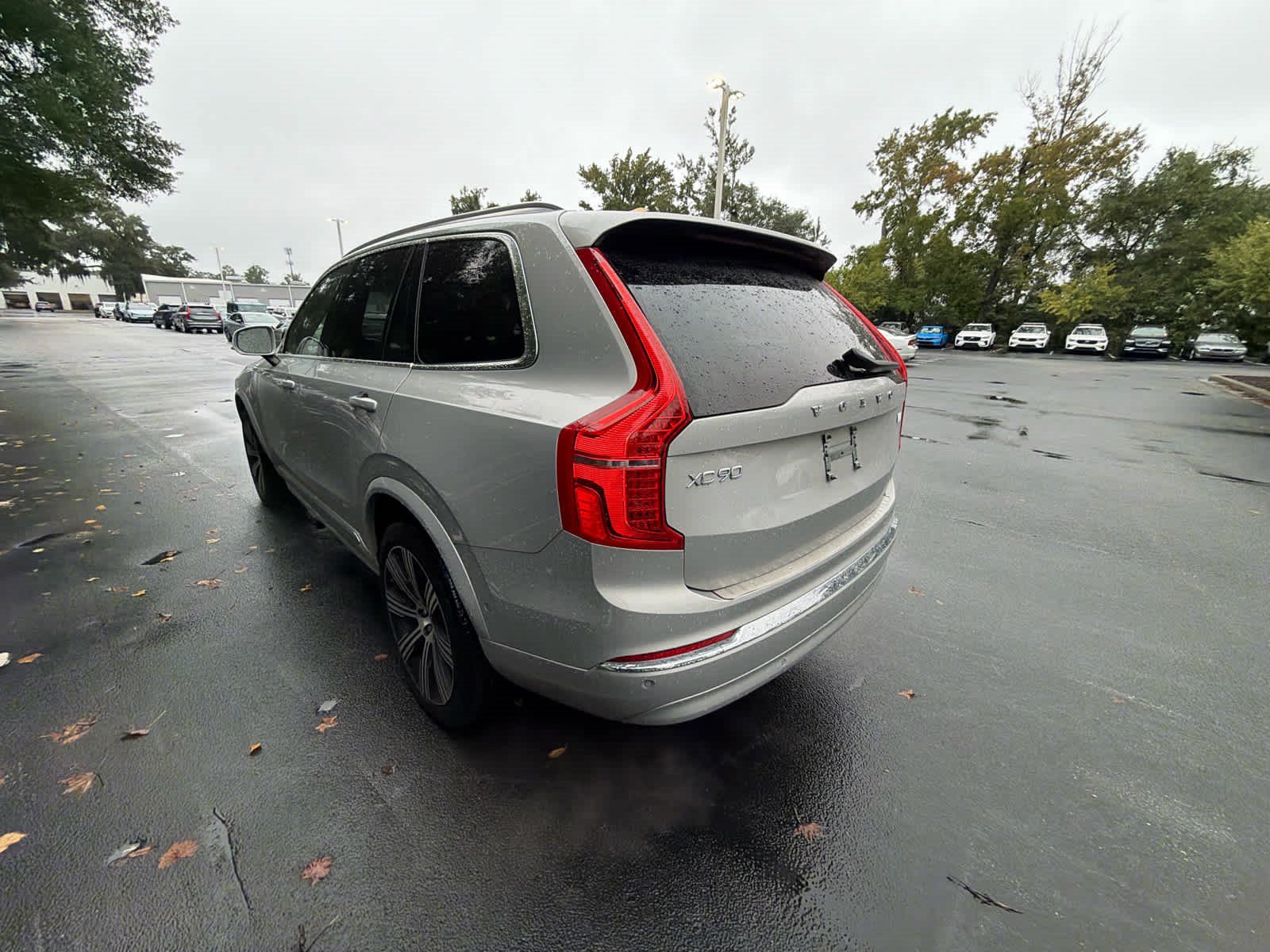 Used 2023 Volvo XC90 T8 Plus AWD/4WD image 13
