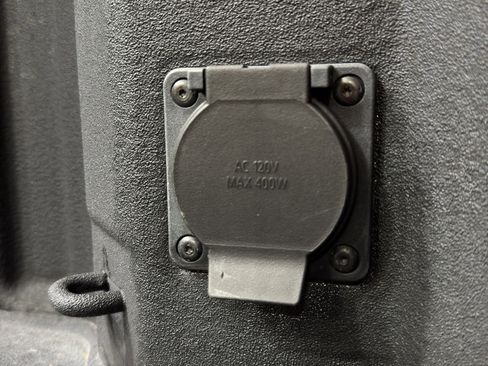 Used 2025 GMC Sierra 1500 Elevation w/ LPO, Elevation Black Package image 24