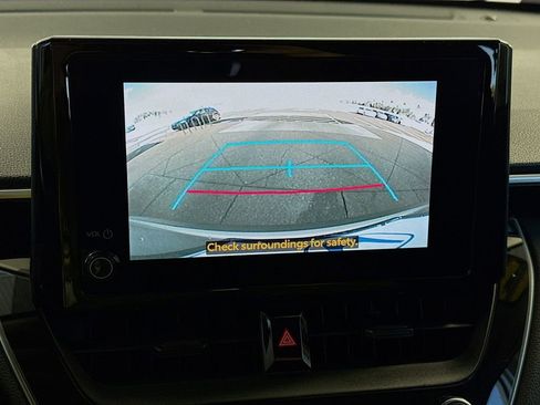 Used 2023 Toyota Corolla Cross LE image 15