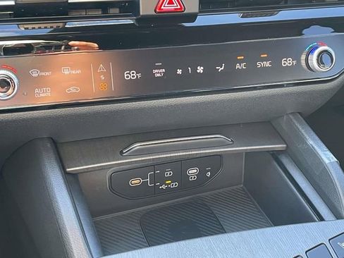 New 2026 Kia Sportage EX image 35