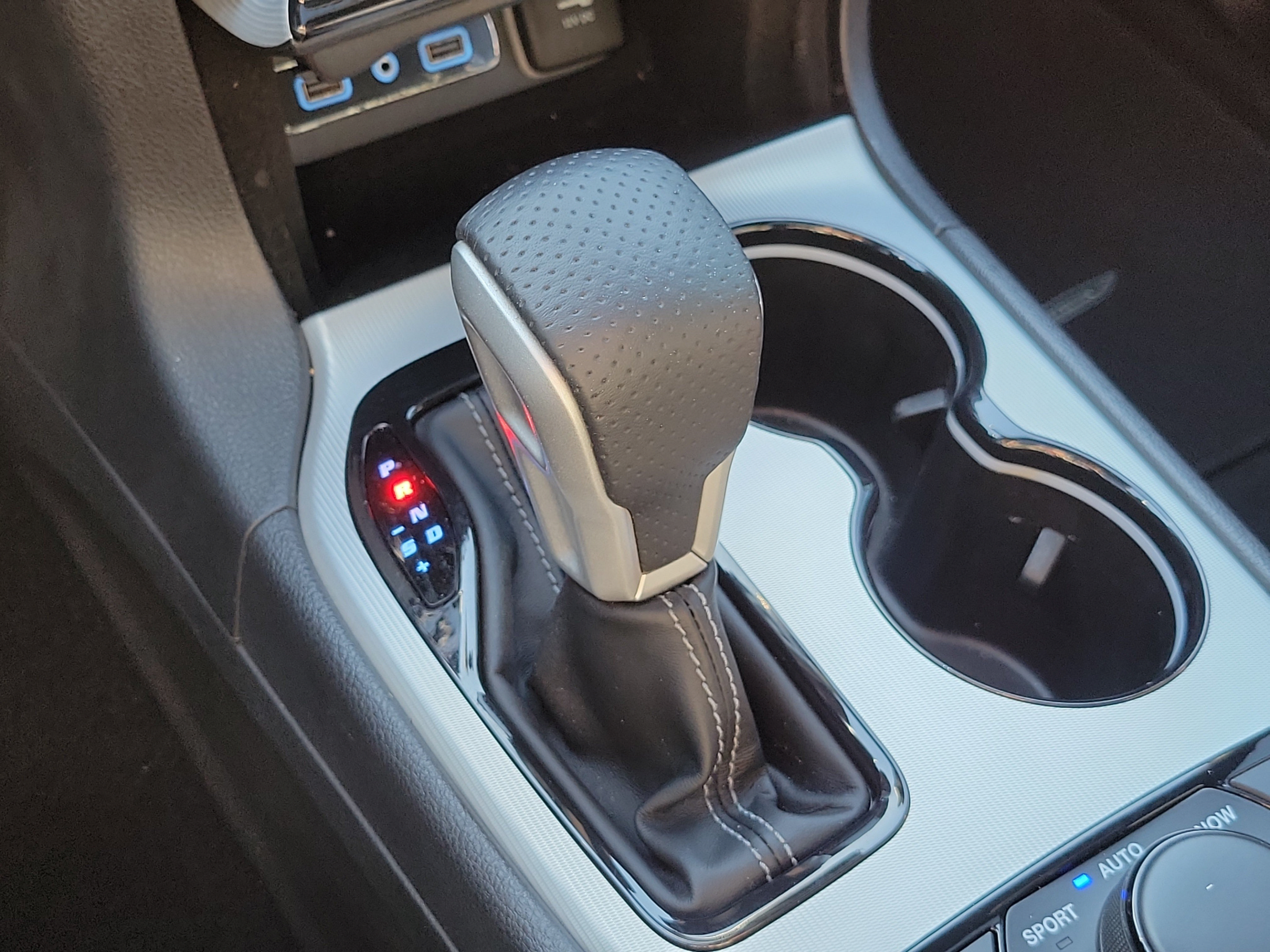 Used 2021 Jeep Grand Cherokee Trackhawk AWD/4WD image 34