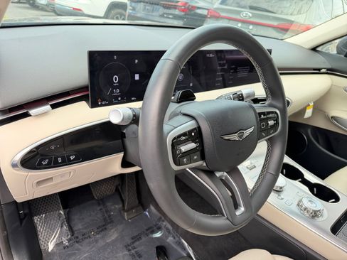 Used 2026 Genesis GV70 2.5T Select AWD/4WD image 17