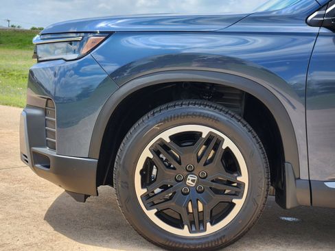 New 2026 Honda Pilot Touring image 10