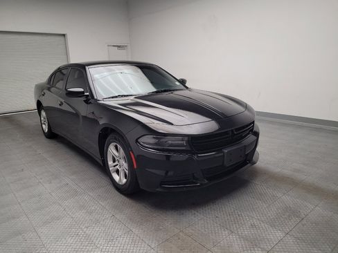 Used 2019 Dodge Charger SXT RWD image 13