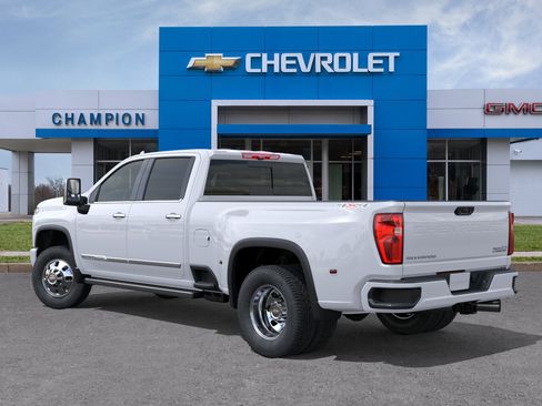 New 2026 Chevrolet Silverado 3500 High Country w/ High Country Premium Package AWD/4WD image 3