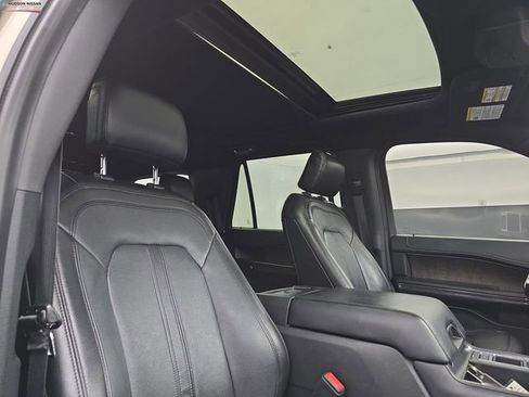 Used 2020 Ford Expedition Limited image 47