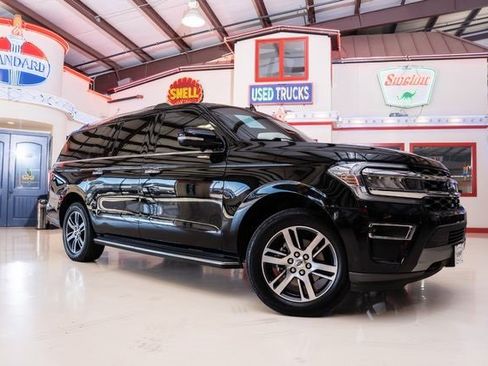 Used 2022 Ford Expedition Max Limited image 1