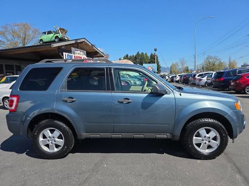 Used 2012 Ford Escape XLT image 3
