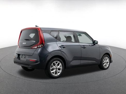 Used 2025 Kia Soul LX w/ LX Technology Package FWD image 9