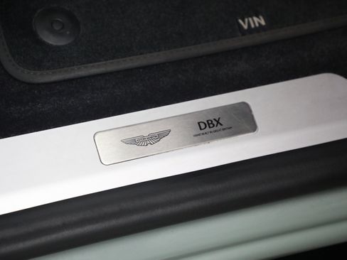 Used 2025 Aston Martin DBX 707 AWD/4WD image 31