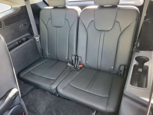 Used 2024 Kia Sorento SX image 29