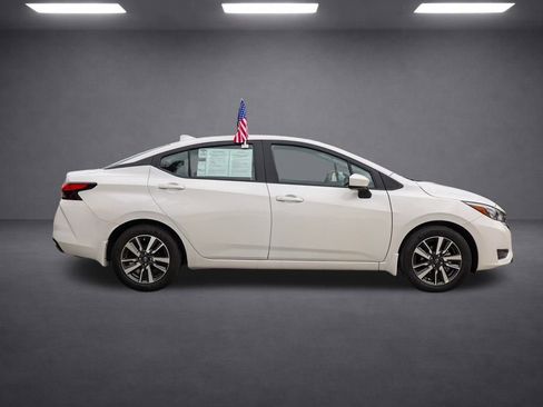 Used 2025 Nissan Versa SV w/ Trunk Package image 3