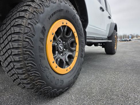 Used 2023 Ford Bronco Badlands image 21