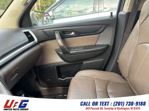 Used 2014 GMC Acadia SLT image 5