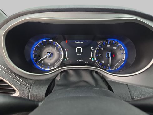 Used 2023 Chrysler Pacifica Touring-L w/ S Appearance Package AWD/4WD image 21