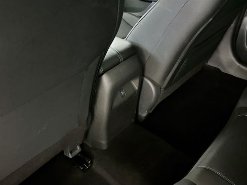 Used 2025 Nissan Sentra SV FWD image 27