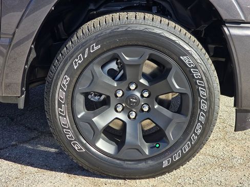 New 2026 RAM 1500 4x4 Crew Cab image 13