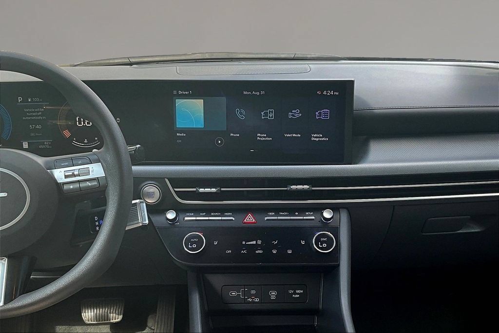 Used 2025 Hyundai Sonata SEL FWD image 9