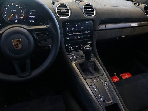 Used 2024 Porsche 718 Cayman GT4 RS image 35