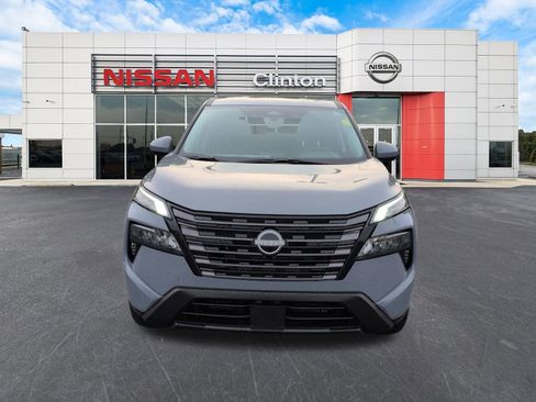 New 2026 Nissan Rogue SV FWD image 8