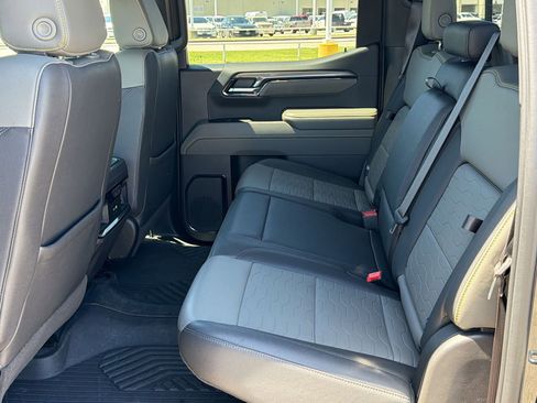 Used 2024 Chevrolet Silverado 1500 ZR2 w/ ZR2 Bison Edition image 14