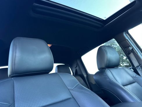 Used 2023 Toyota Tacoma TRD Sport w/ TRD Premium Sport Package image 16