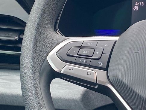 Certified 2022 Volkswagen Taos S image 7