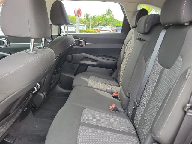 Certified 2024 Kia Sorento LX FWD image 10