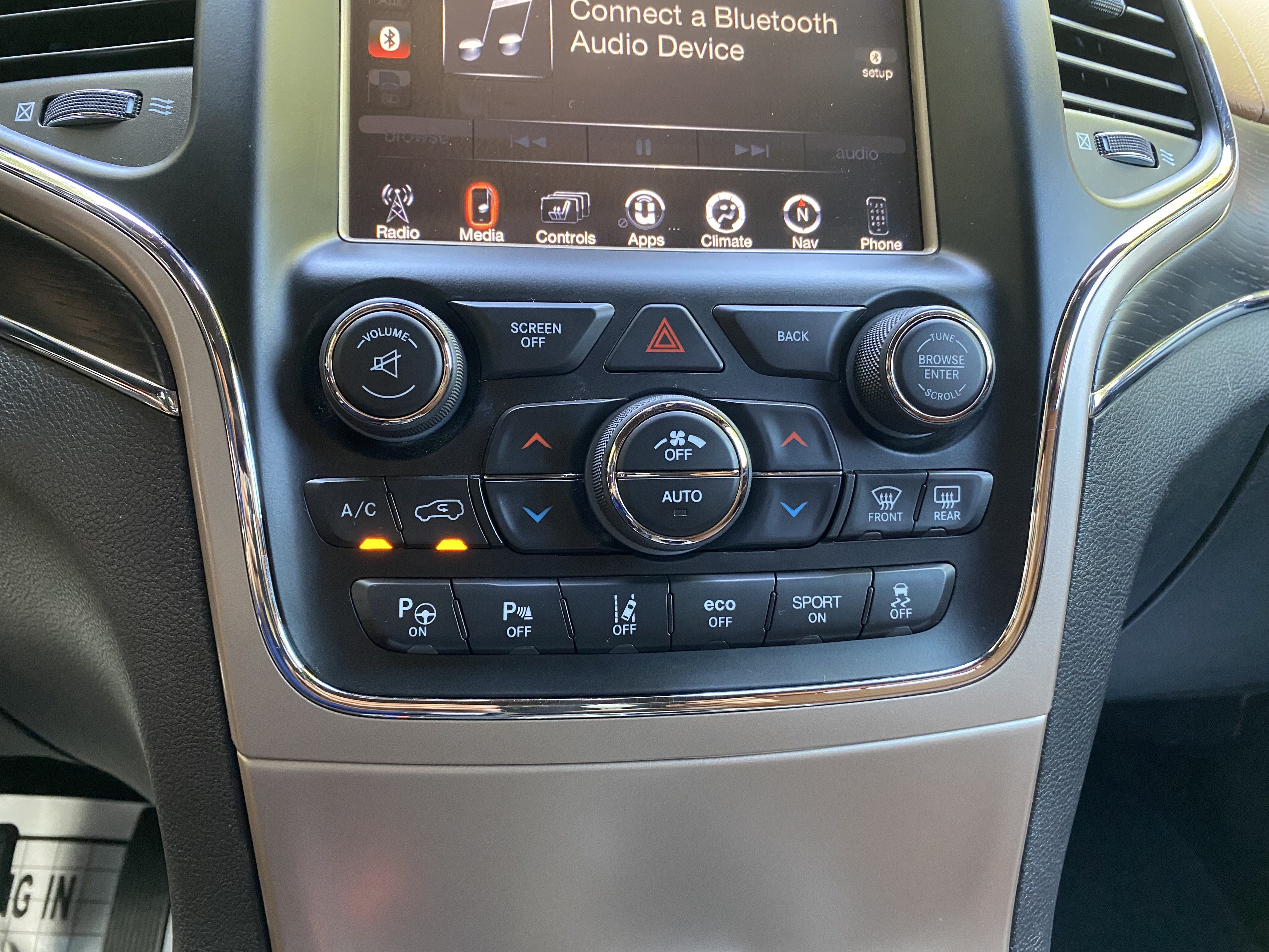 Used 2017 Jeep Grand Cherokee Summit AWD/4WD image 27