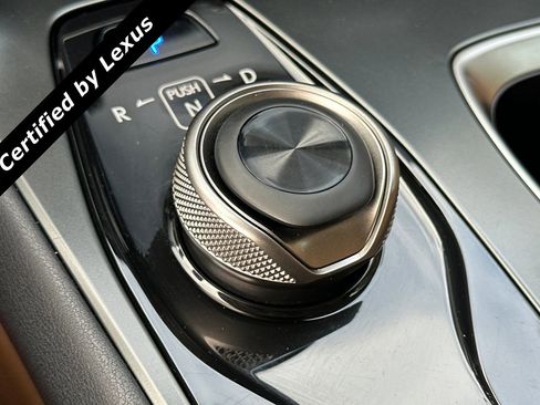 Used 2025 Lexus RZ 300e image 23