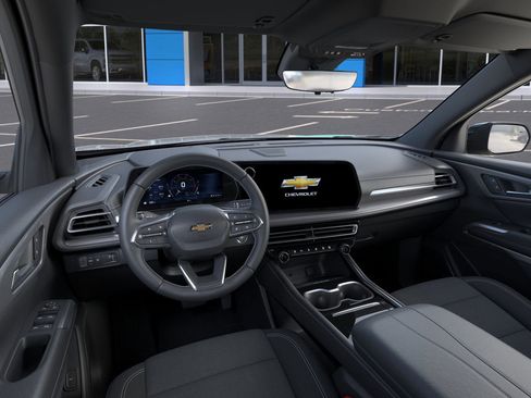 New 2026 Chevrolet Traverse LT w/ Midnight/Sport Edition FWD image 17